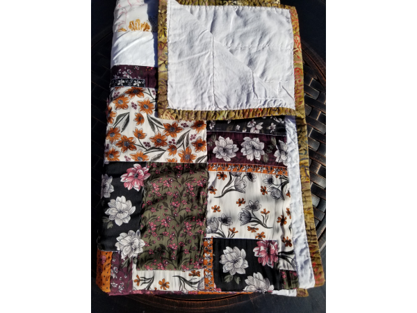Winter Garden Floral in Earth Tones Quilt