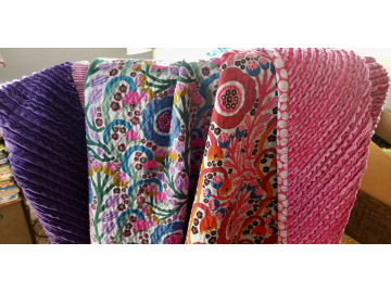 "Dotty Bloom" Baby/Toddler Quilt